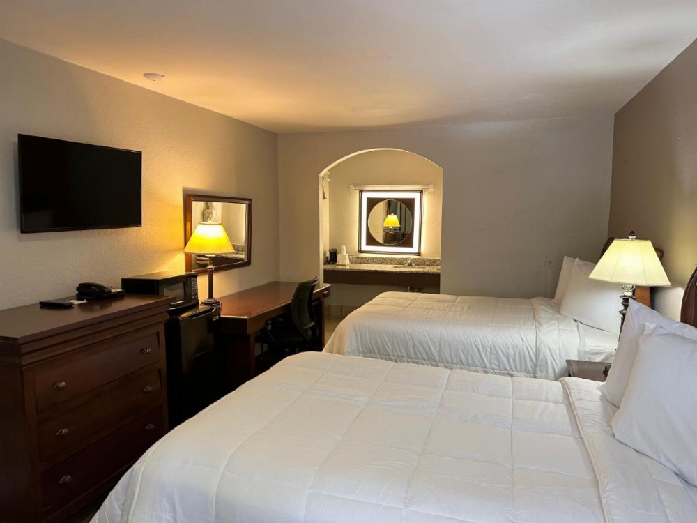 Double Room with Two Double Beds - Non-Smoking